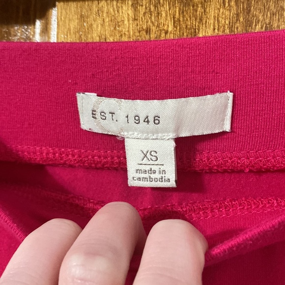 Women’s skirt - Picture 2 of 3